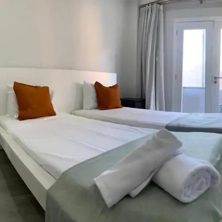 Real Hostel
